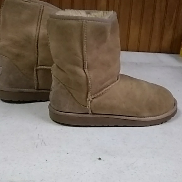 Boots - Picture 4 of 4